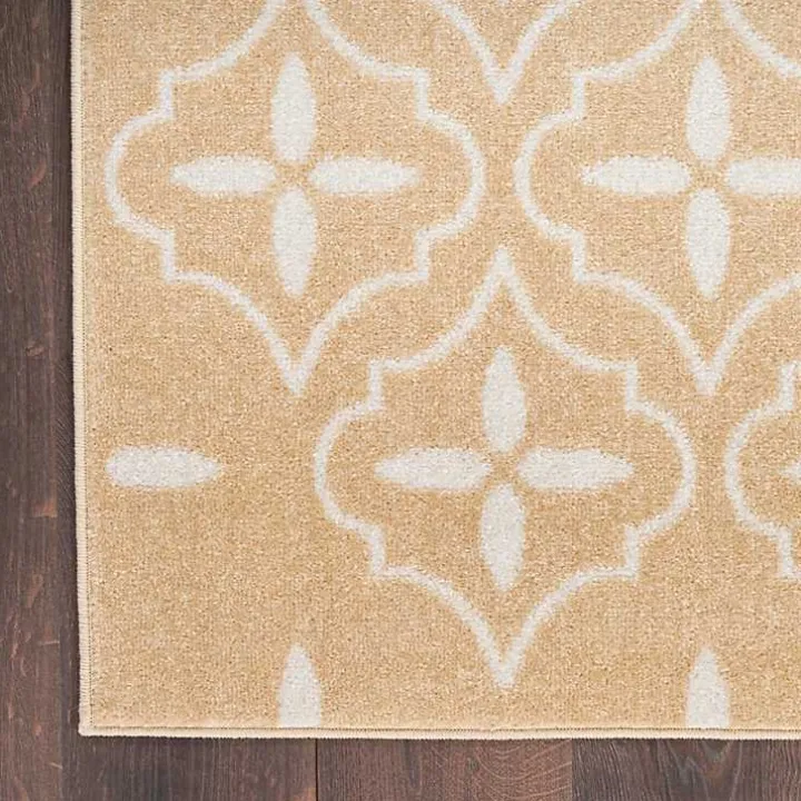 Beige & Ivory Quatrefoil Indoor/Outdoor Runner