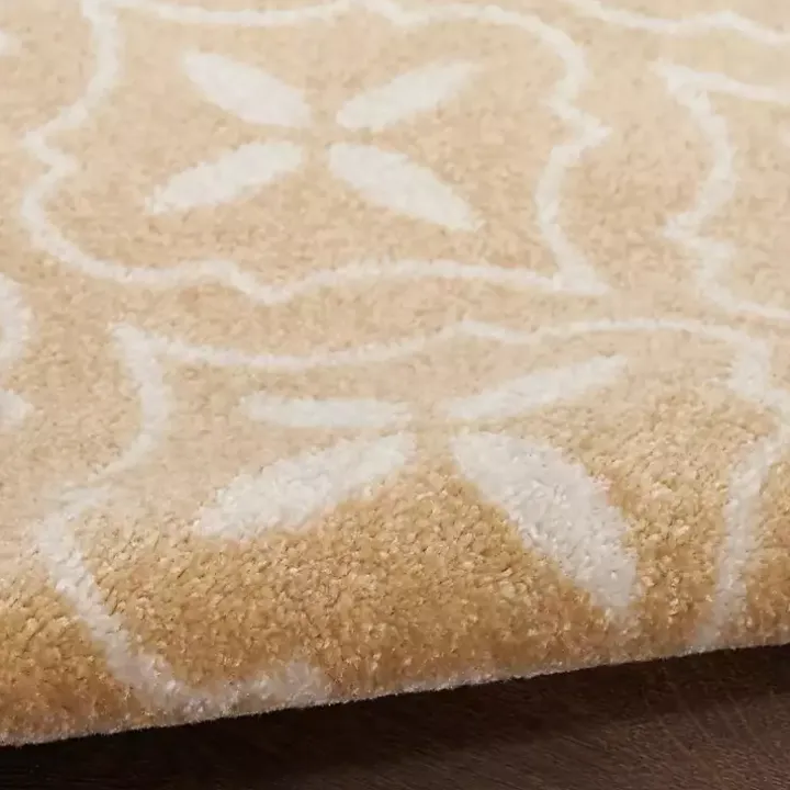 Beige & Ivory Quatrefoil Indoor/Outdoor Rug, 4x6