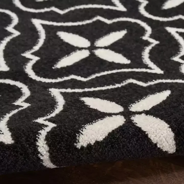 Black & Ivory Quatrefoil Indoor/Outdoor Runner
