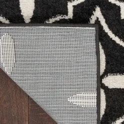 Black & Ivory Quatrefoil Indoor/Outdoor Runner