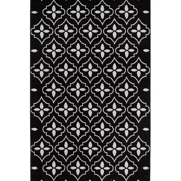 Black & Ivory Quatrefoil Indoor/Outdoor Rug, 4x6