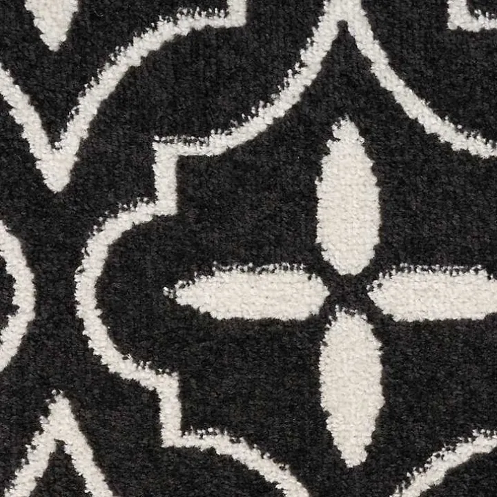 Black & Ivory Quatrefoil Indoor/Outdoor Rug, 4x6