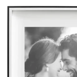 Black & White Gibson 4-pc. Gallery Wall Frame Set