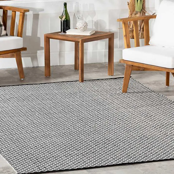 Black & White Trellis Indoor/Outdoor Runner, 3x8