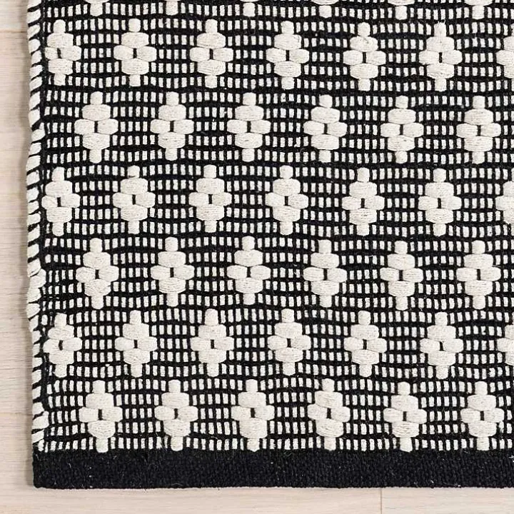 Black and Ivory Dainty Diamond Area Rug, 5x8