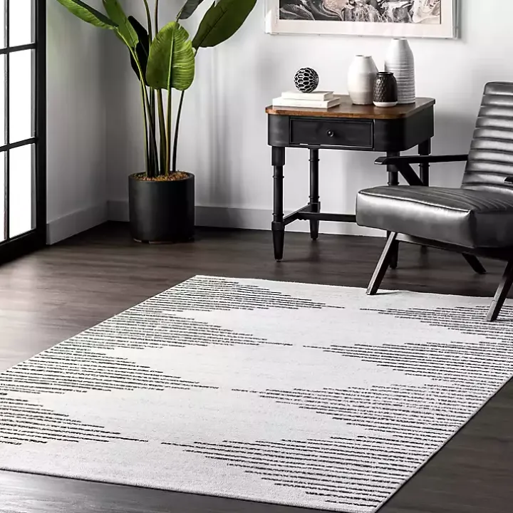 Black and Ivory Diamond Washable Area Rug, 3x5