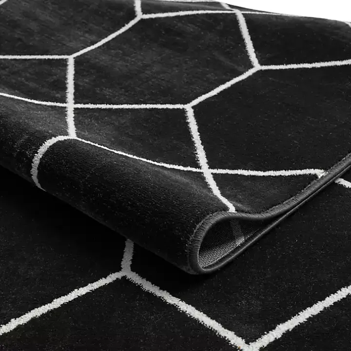 Black and White Trellis Woven Area Rug, 6x9