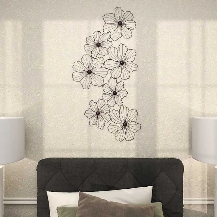 Black Metal Floral Wire Wall Plaque