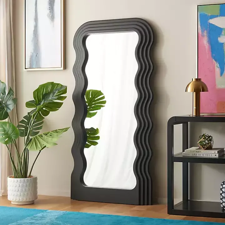 Black Wavy Mayha Leaner Mirror