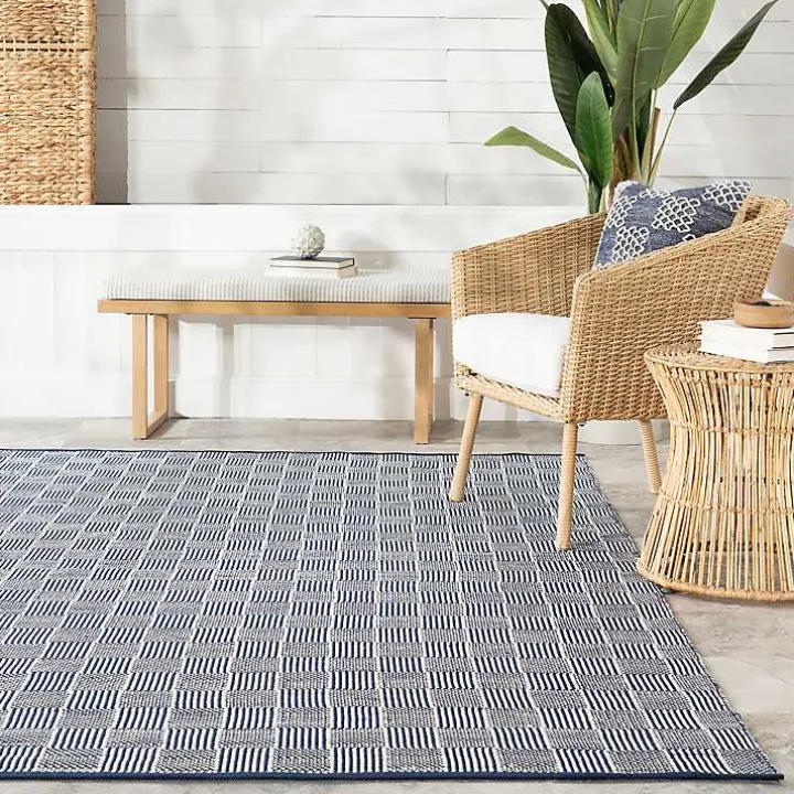Blue & Ivory Checkered Indoor/Outdoor Runner, 3x8