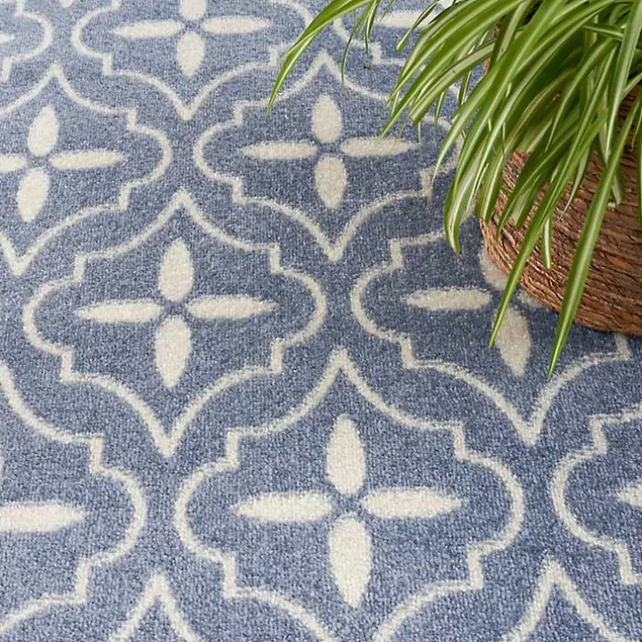 Blue & Ivory Quatrefoil Indoor/Outdoor Rug, 5x7