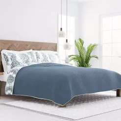 Blue Damask Reversible 2-pc. Twin Quilt Set