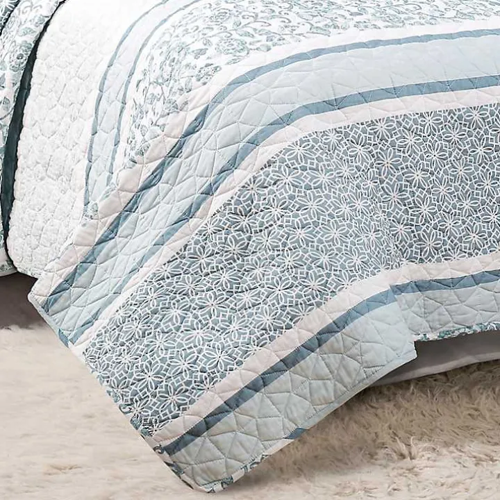 Blue Nisha Floral Full/Queen 3-pc. Quilt Set