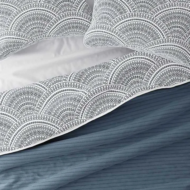 Blue Scalloped Reversible 3-pc. King Quilt Set
