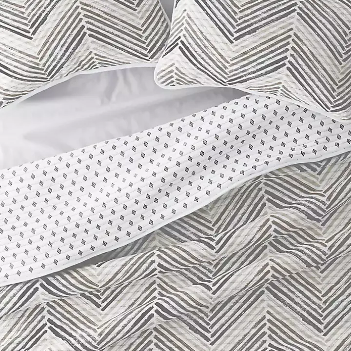 Gray Chevron Reversible 3-pc. King Quilt Set