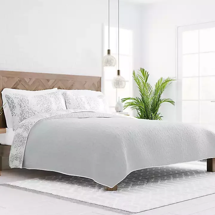 Gray Damask Reversible 3-pc. Queen Quilt Set
