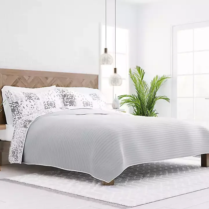Gray Patchwork Reversible 2-pc. Twin Quilt Set
