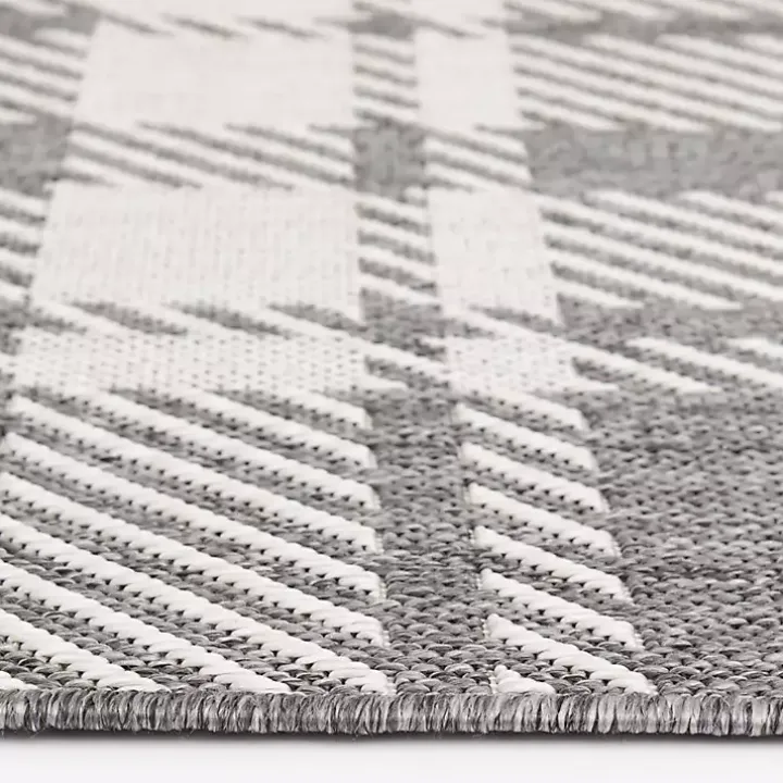 Gray Priya Plaid Indoor/Outdoor Area Rug, 7x9