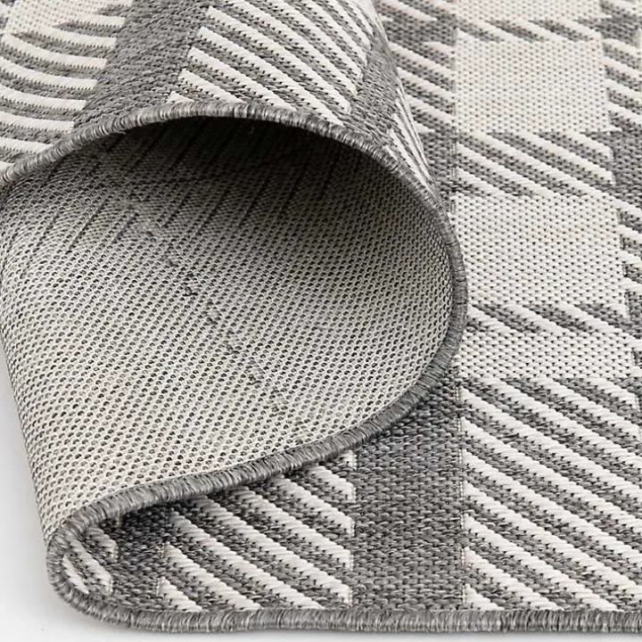Gray Priya Plaid Indoor/Outdoor Area Rug, 7x9