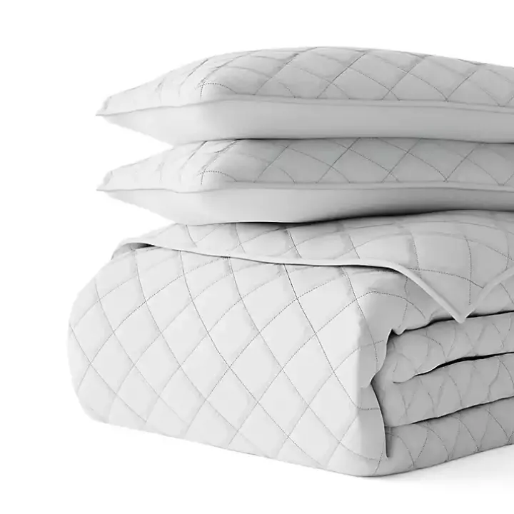 Gray Stitched Diamond 3-pc. Queen Quilt Set