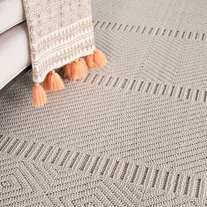 Ivory Chevron Diamond Tasseled Area Rug, 7x10