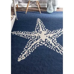 Navy Starfish Hooked Indoor/Outdoor Area Rug, 7x9