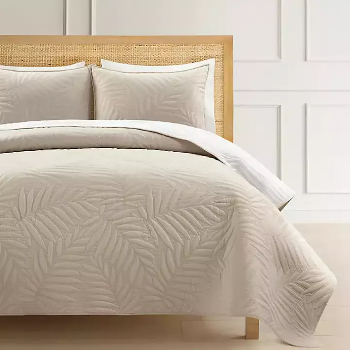 Neutral Leaf Reversible 3-pc. Full/Queen Quilt Set