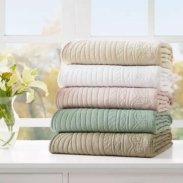 Sage Oversized Quilted Scalloped Edge Throw
