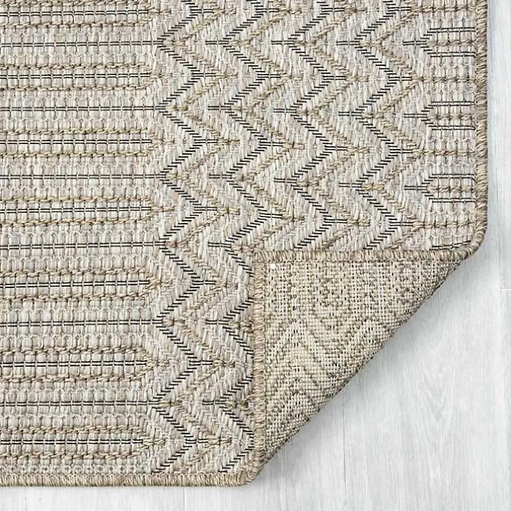 Tan Chevron Indoor/Outdoor Area Rug, 5x7