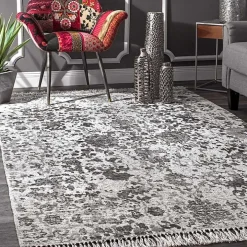 Vintage Ezra Fringe Area Rug, 5x8