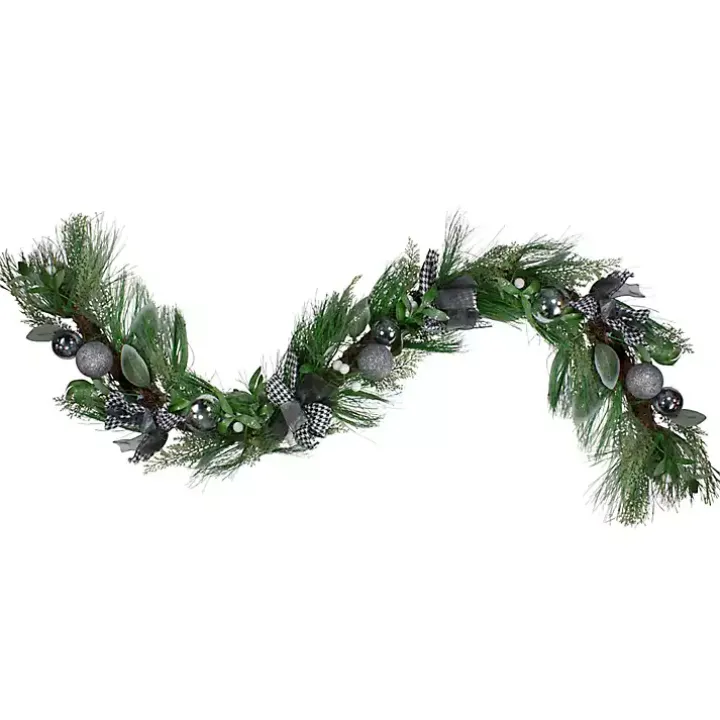 White Berries & Houndstooth Bows Christmas Garland