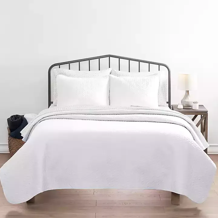 White Herringbone Quilted 3-pc. Queen Coverlet Set