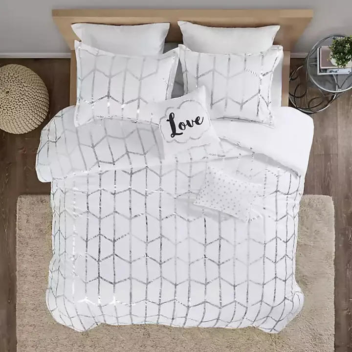 White Metallic 4-pc. Twin/Twin XL Comforter Set