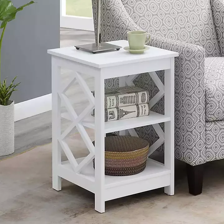 White Wood Diamond 2-Tier Accent Table