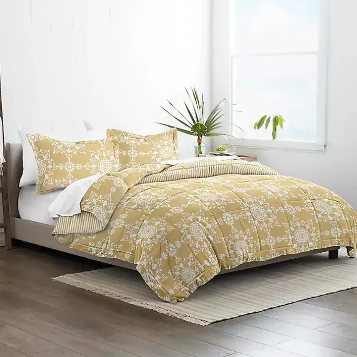Yellow Daisy Medallion Queen 3-pc. Comforter Set